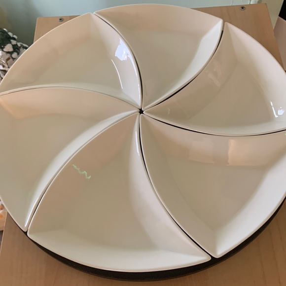 Living Colors Other - Living Colors - Serving Platter 7 Piece Set